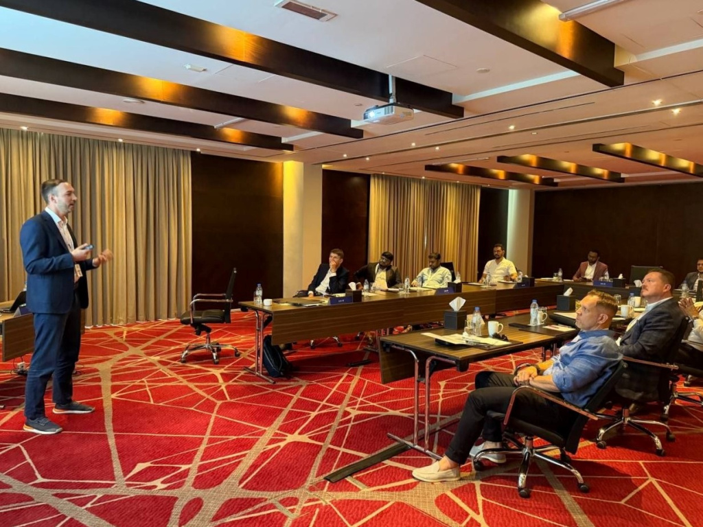 ai bussiness breakfast in Dubai